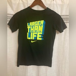 Nike Tee Size Boys Medium